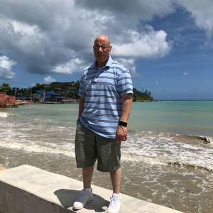 Meet your Posher, Julio